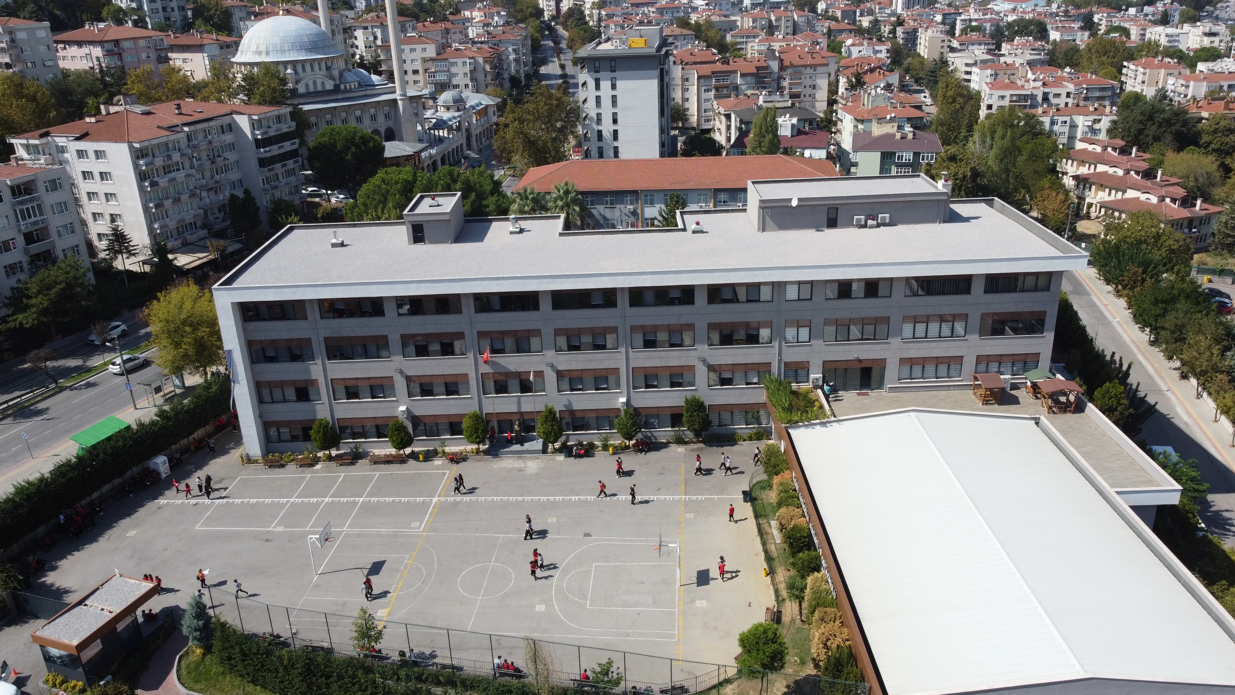 Macide Gazioğlu İlkokulu Detay